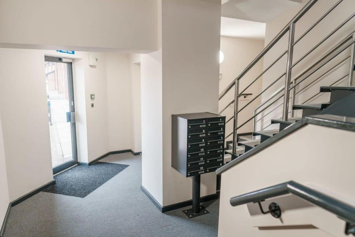 Bright 1 Bed Apartment Manchester - Sleeps 2 외부 사진