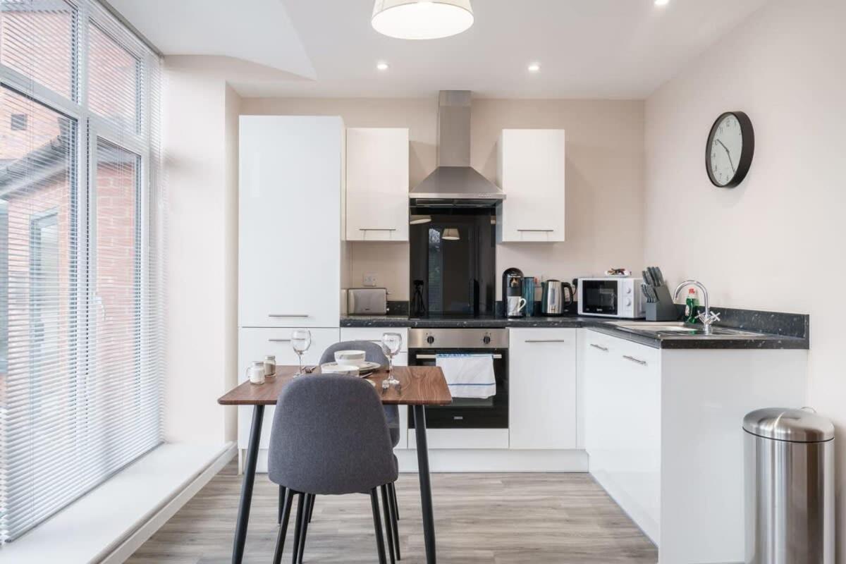 Bright 1 Bed Apartment Manchester - Sleeps 2 외부 사진